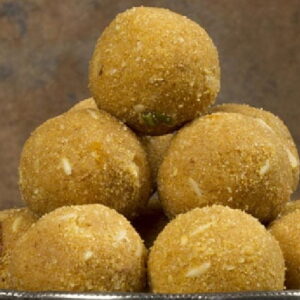 Besan Laddoo Desighee (1Kg)